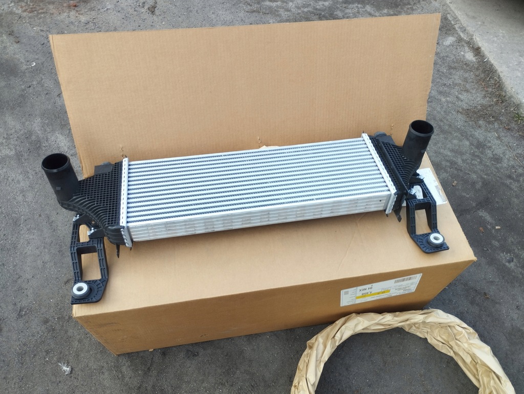 фото №1, Dodge ram iv интеркулер радиатор дизель 3.0 08-новый