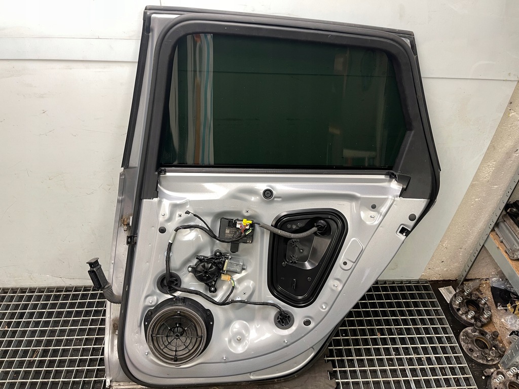 фото №14, Дверь задние правое задняя правая правый audi a4 s4 b9 8w 15- lz7g kombi