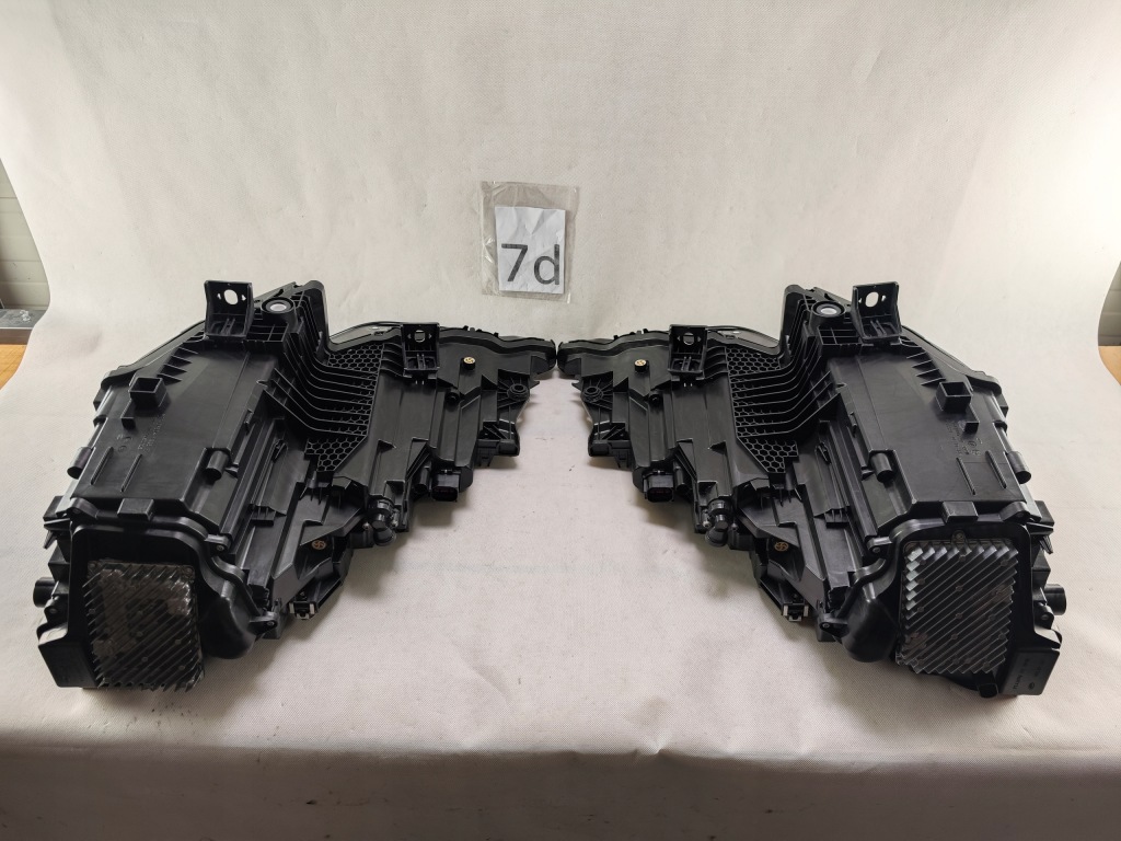 Audi q8 рестайлінг  4m8 laser ліве правий фара фара ліва права в Україні