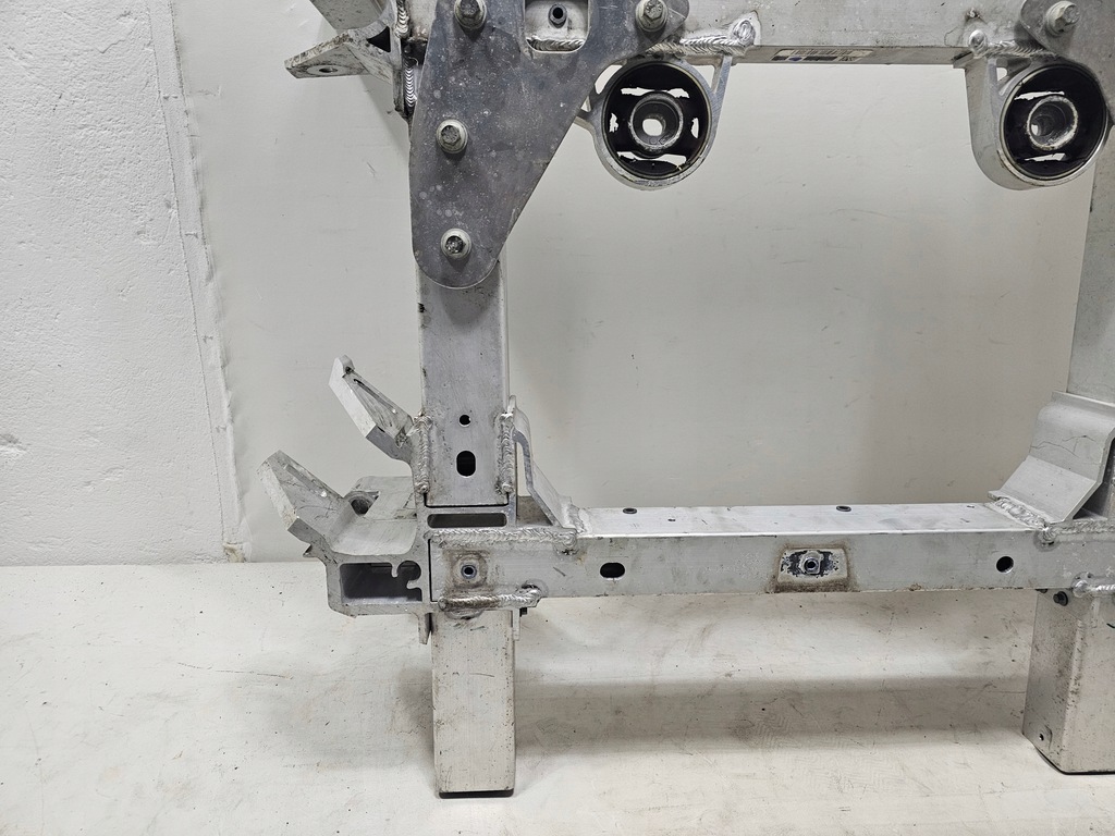 фото №11, Подрамник подрамник подрамник перед jaguar i-pace