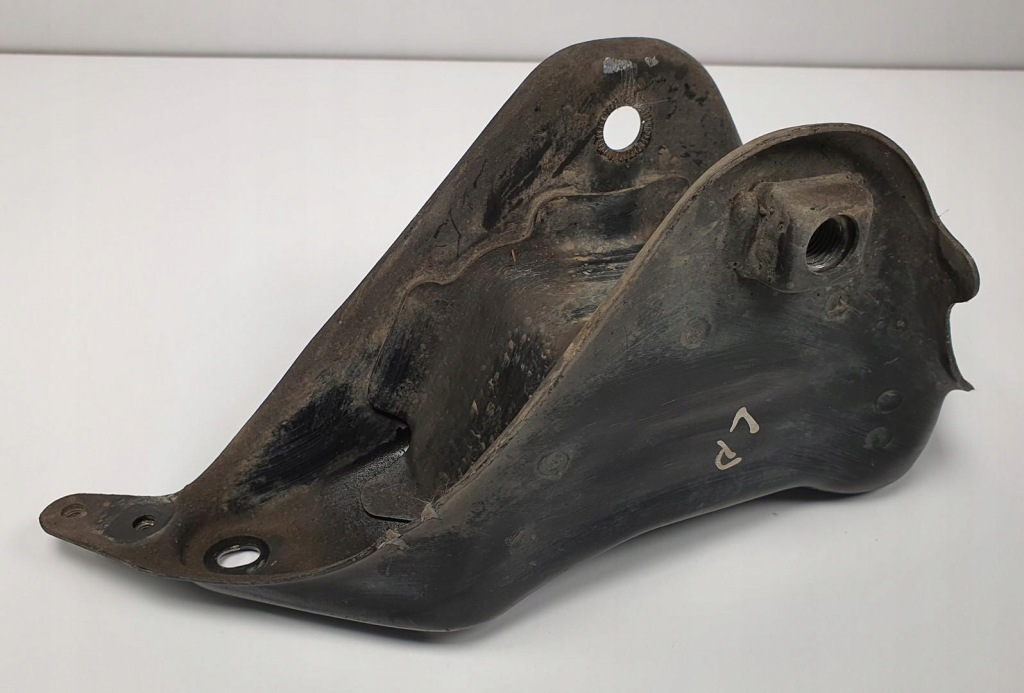 фото №1, Кронштейн рычага левый перед toyota mr2 ii sw20