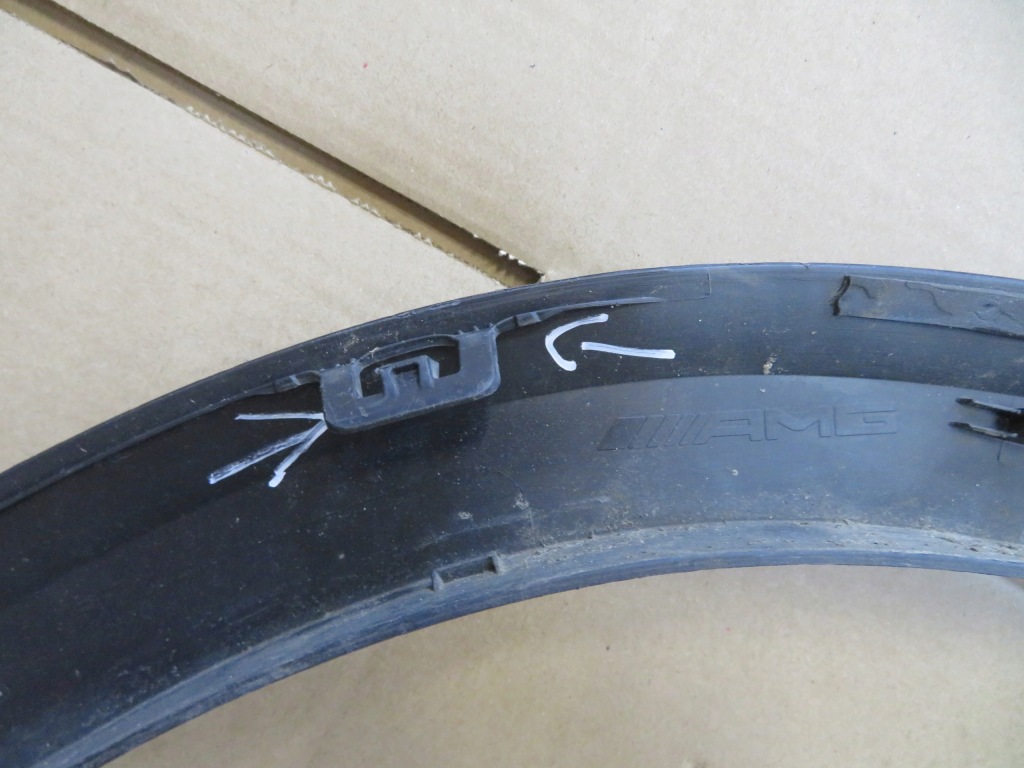 Молдинг на крыло mercedes gla amg w247 20- правый перед правая Недорого