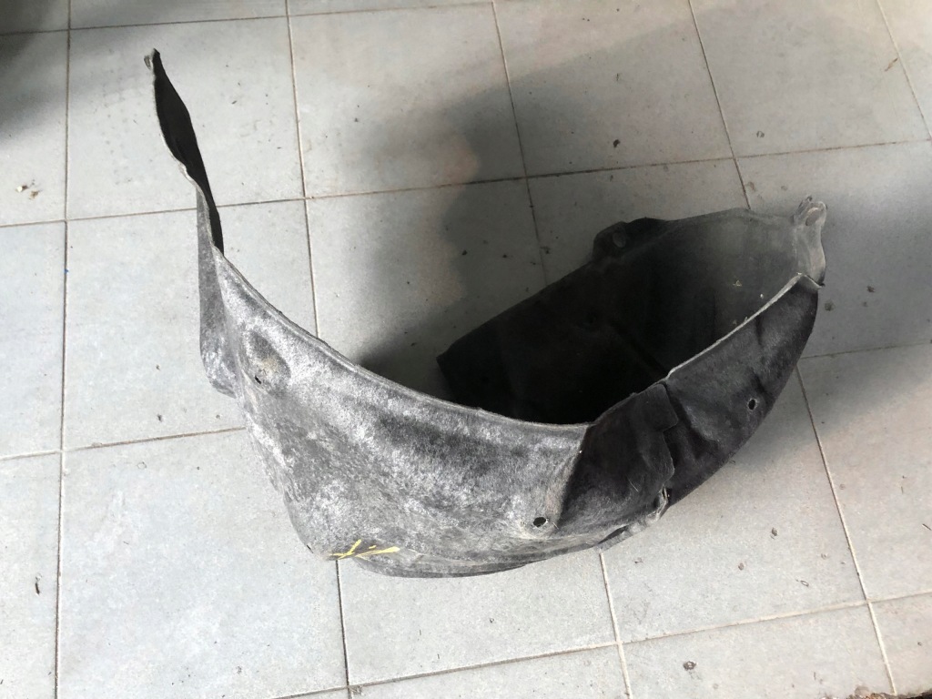 фото №3, Toyota corolla e21 подкрылок правое задняя хэтчбек