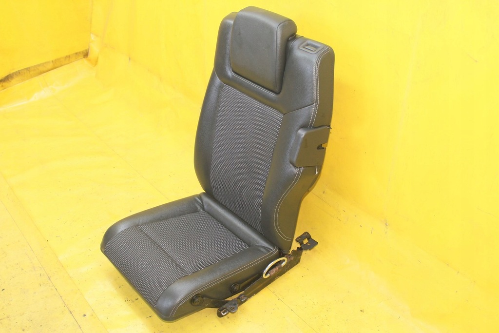 фото №6, Сиденье левый задняя задний 3 ряд zafira b