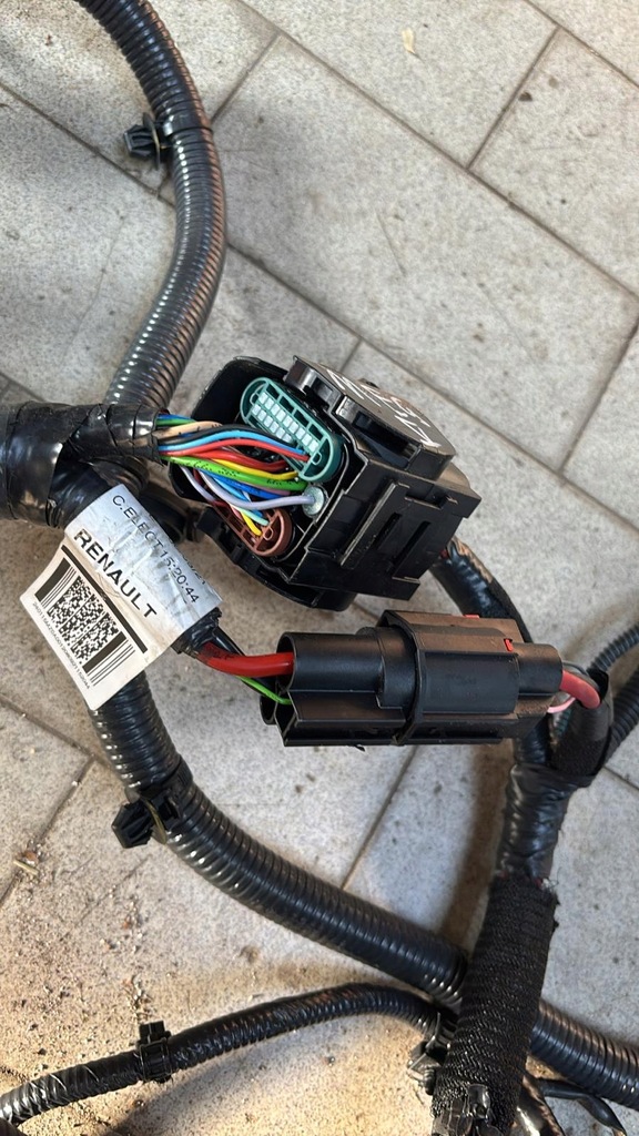 фото №5, Електропроводка двигуна renault megane v e-tech 240115mz0a