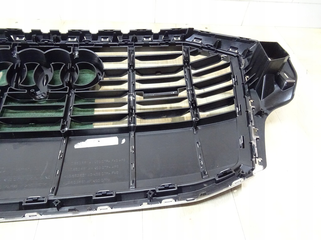фото №9, Решітка радіатора решітка радіатора audi q7 4m0 4m0853651 lift камера