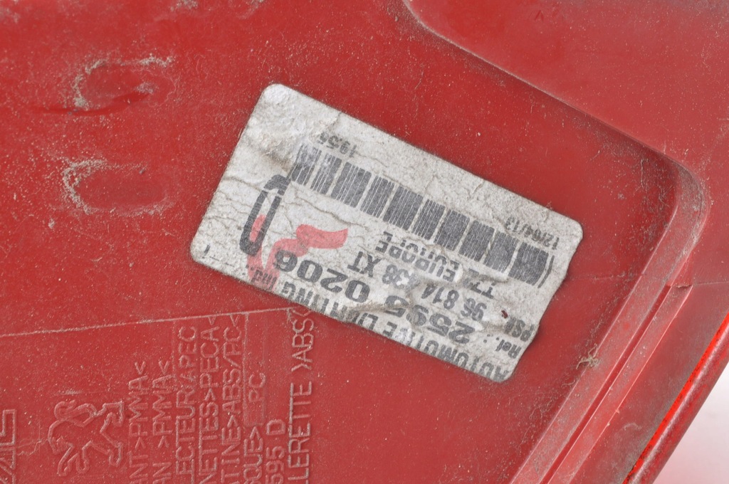 фото №10, Peugeot 308 i lift kombi лампа права задня правий задня 96814438xt