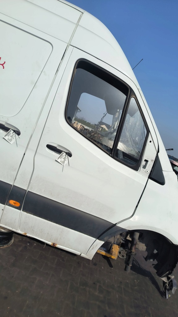 Купить Дверь правое перед 9147 mercdes-benz sprinter w907 314cdi