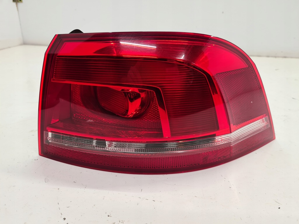 фото №1, Vw passat b7 kombi лампа правый задняя 3af945096g