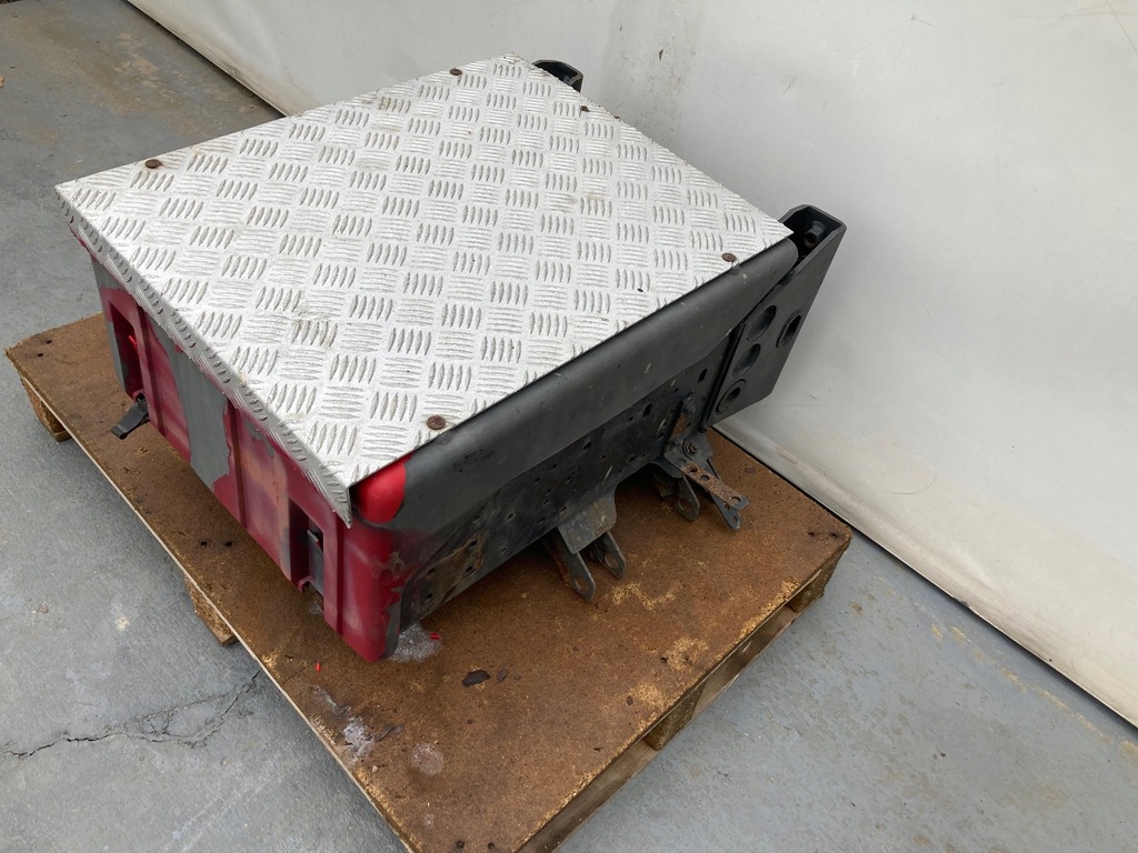 фото №3, Iveco stralis коробка основа акумуляторів