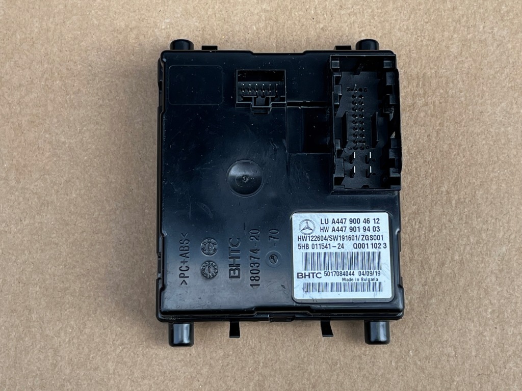 фото №1, Модуль кондиционера mercedes w447 a4479004612