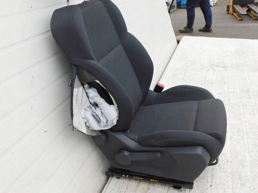 фото №6, Peugeot 508 i 1.6 hdi 11r сиденье пассажира правый- сработавшая подушка