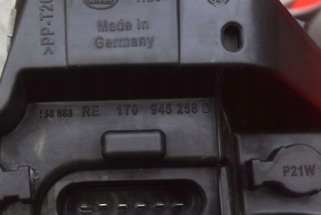 фото №7, Лампа права задня задня 1t0945096f vw touran 1 i 03-06