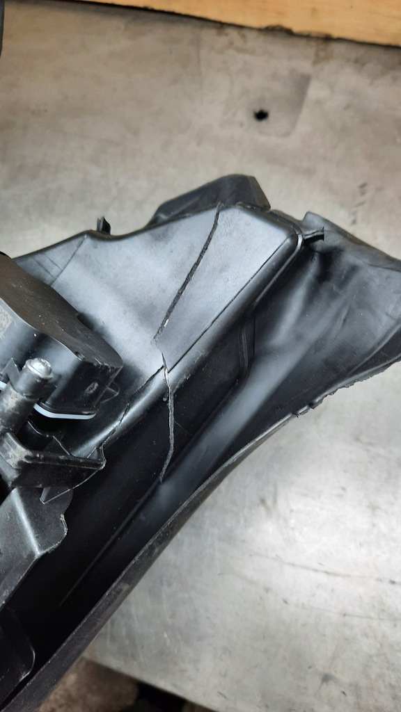 фото №12, Volvo xc90 16-18r жалюзі впуск повітропровід 31353797