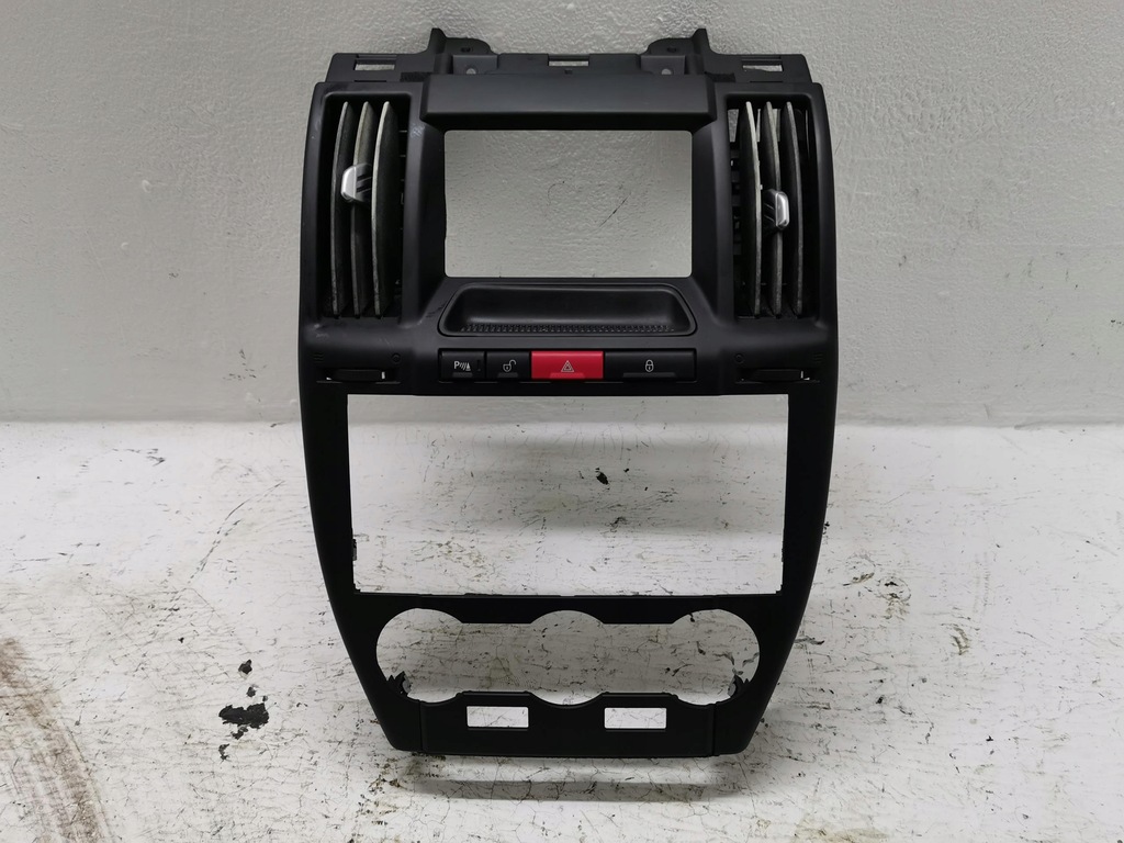 фото №1, Корпус рамка радио land rover freelander ii l359