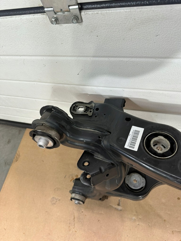 Підрамник підвіска задній, підрамник задні, підрамник mercedes eqa w243, h243 Київ