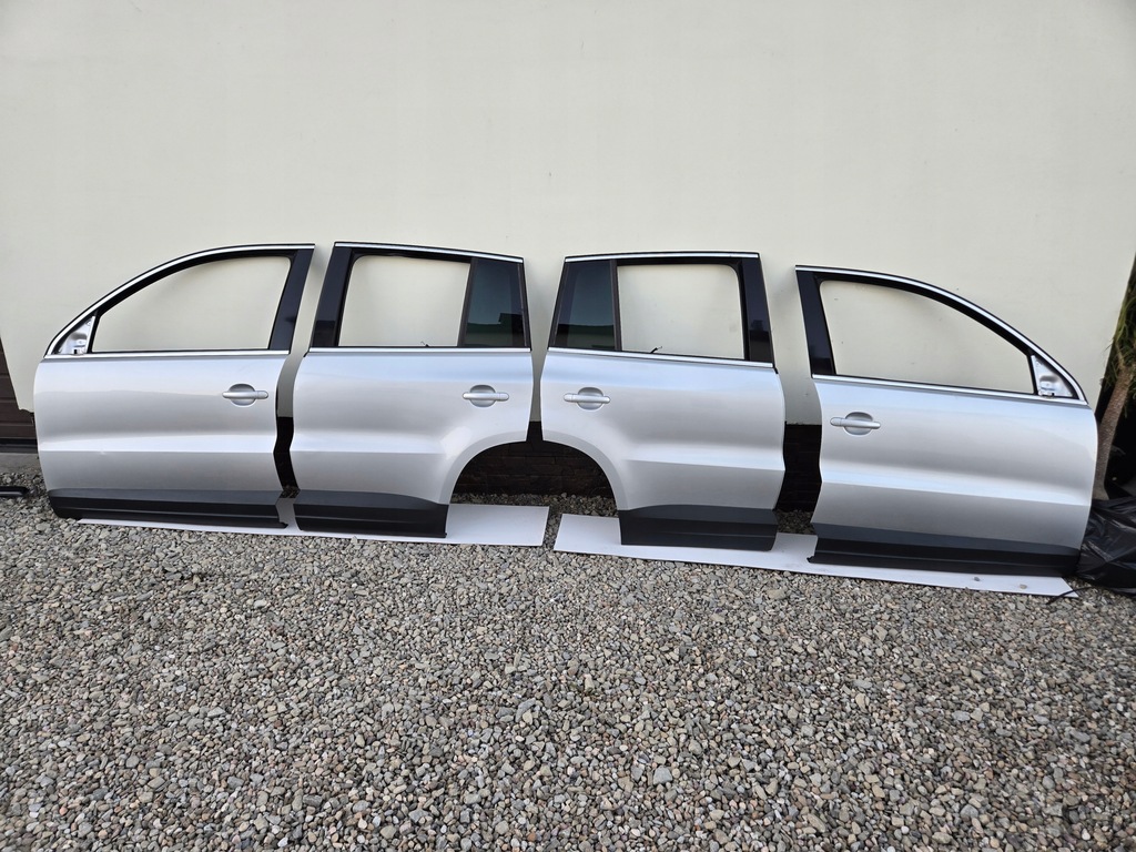 фото №1, Vw tiguan 2.0tdi дверь левый задняя la7w