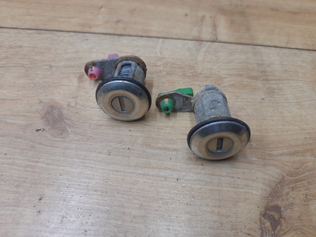 фото №1, Вкладка замка двері перед ліва права kpl 2szt nissan almera n15