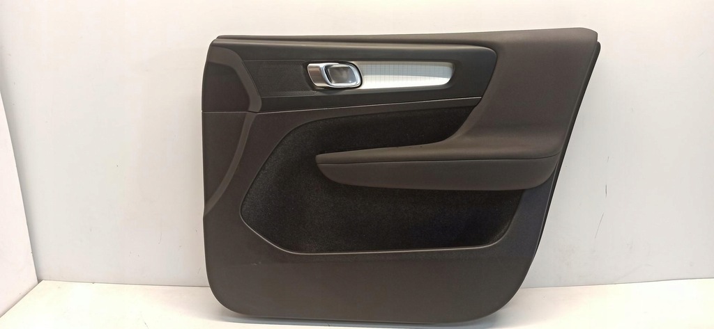 фото №1, Volvo xc40 обшивка двері правий перед 32282669