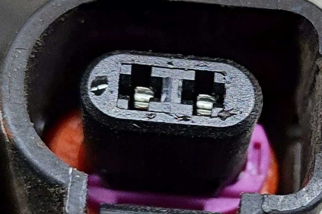 фото №6, Audi q4 sportback f4n 50e-tron передний правый суппорт тормозной 1ea615106k 22