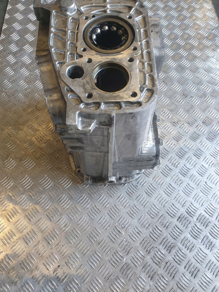 фото №8, Корпус коробки передач iveco eurocargo 2855s6