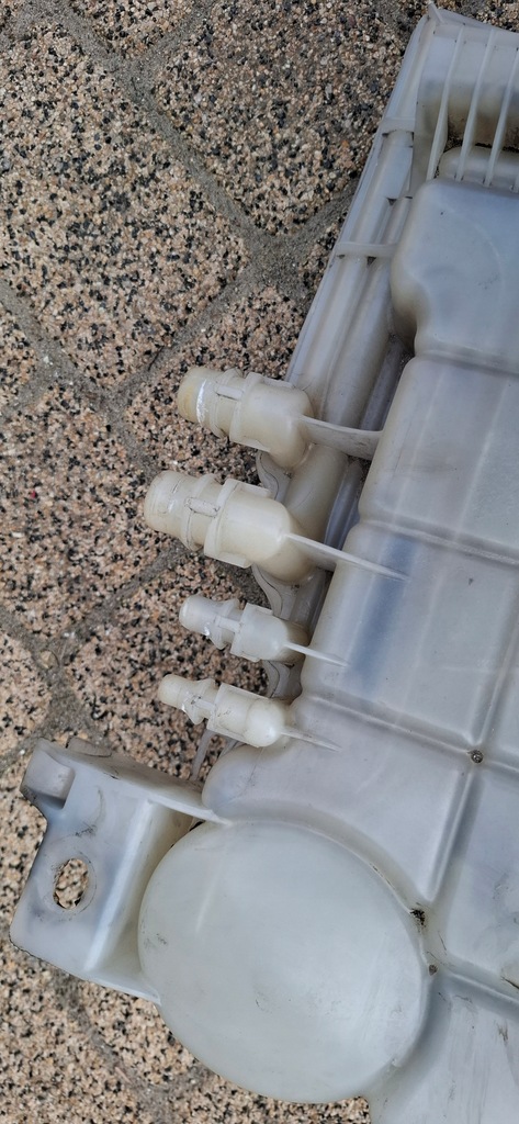 фото №10, Mercedes atego axor бак расширительный a9675000249