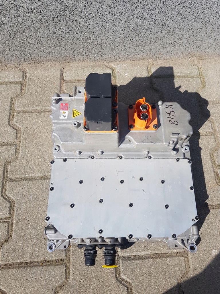 фото №1, Перетворювач напруги porsche taycan 9j1915539cn