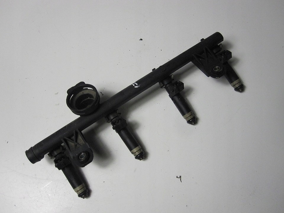 фото №8, Молдинг впрыскная renault clio ii 1.4