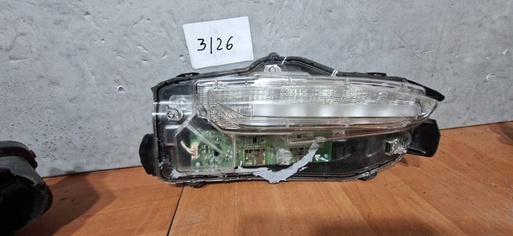 Купить Yariss cross drl led дневные правый  противотуманная фара фара