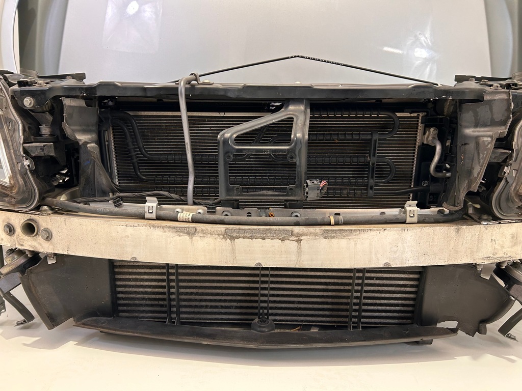 фото №9, Mercedes w212 212 amg kompletny перед капот крылья pas радиатор 775