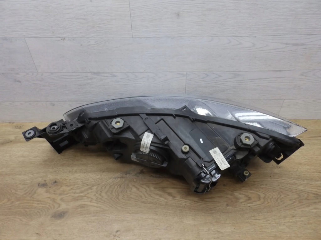 фото №7, Лампа передня права звичайна + напрямна seat ibiza v arona nr. 6f1941006