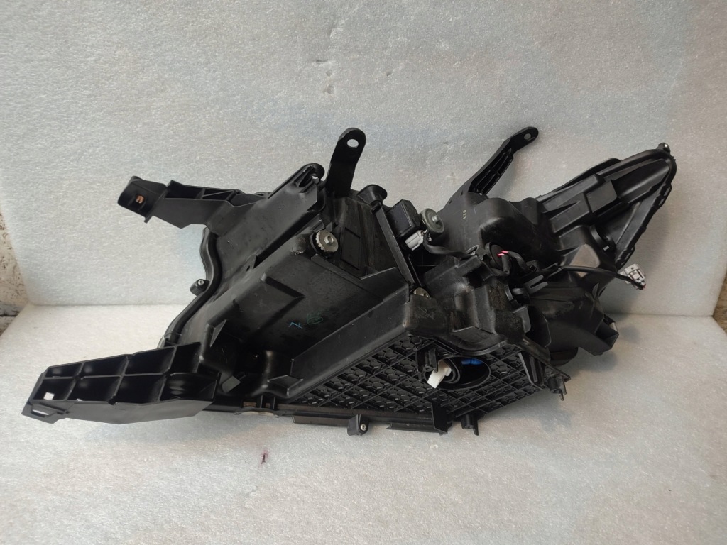 фото №12, Toyota land cruiser 150 лампа правый перед передняя