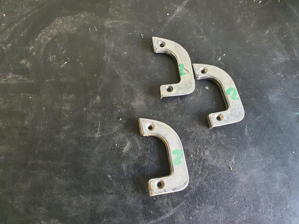 фото №1, Mercedes w114 w115 захист замка двері хром