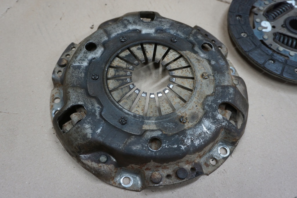 фото №10, Suzuki samurai зчеплення диск + притиск 1,3 413