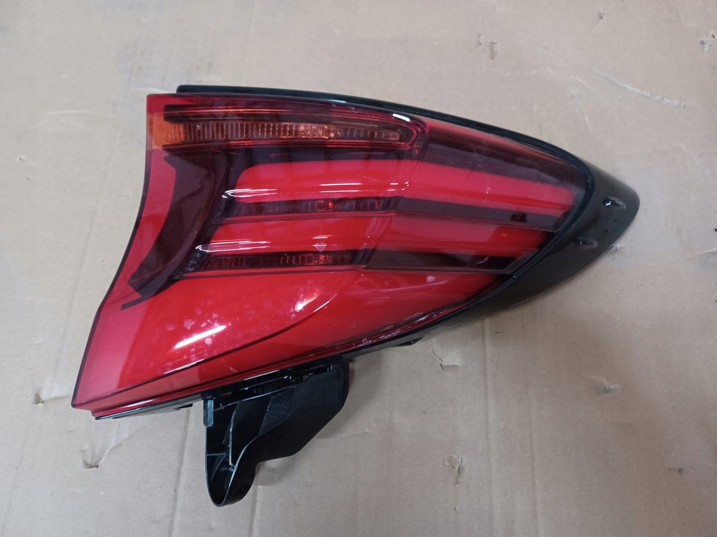 фото №2, Toyota chr lift кронштейн права задня led