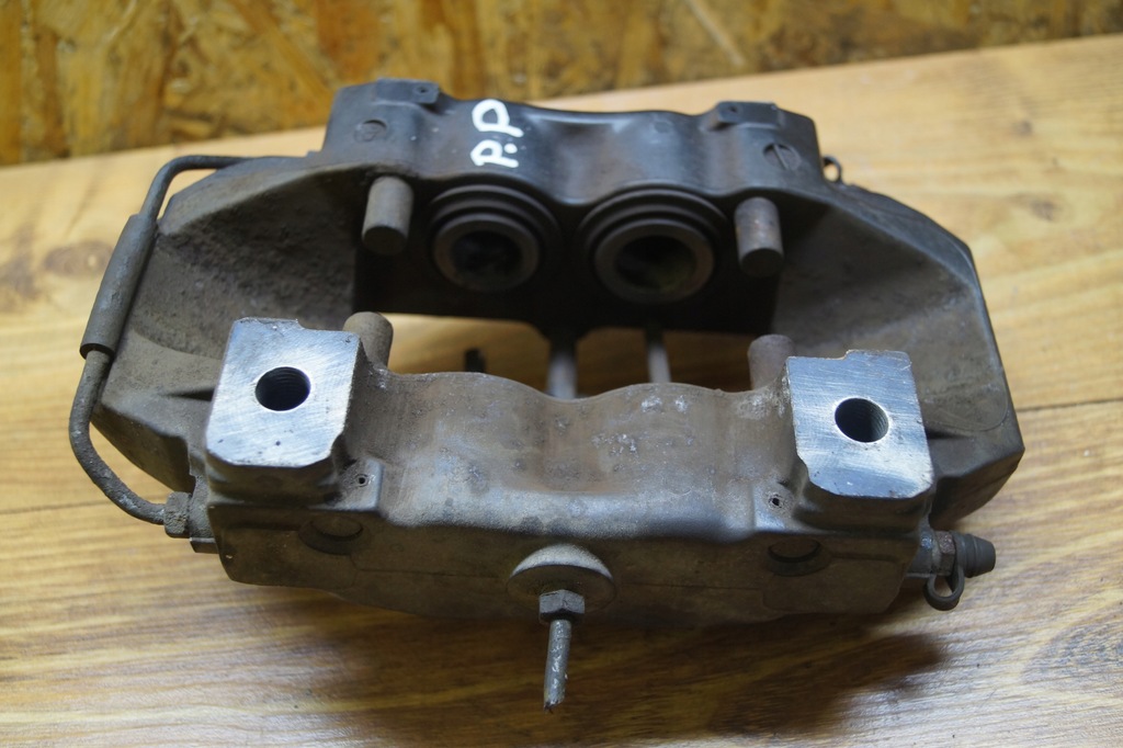 фото №9, Суппорт тормозной правый перед porsche 911 997 3.6