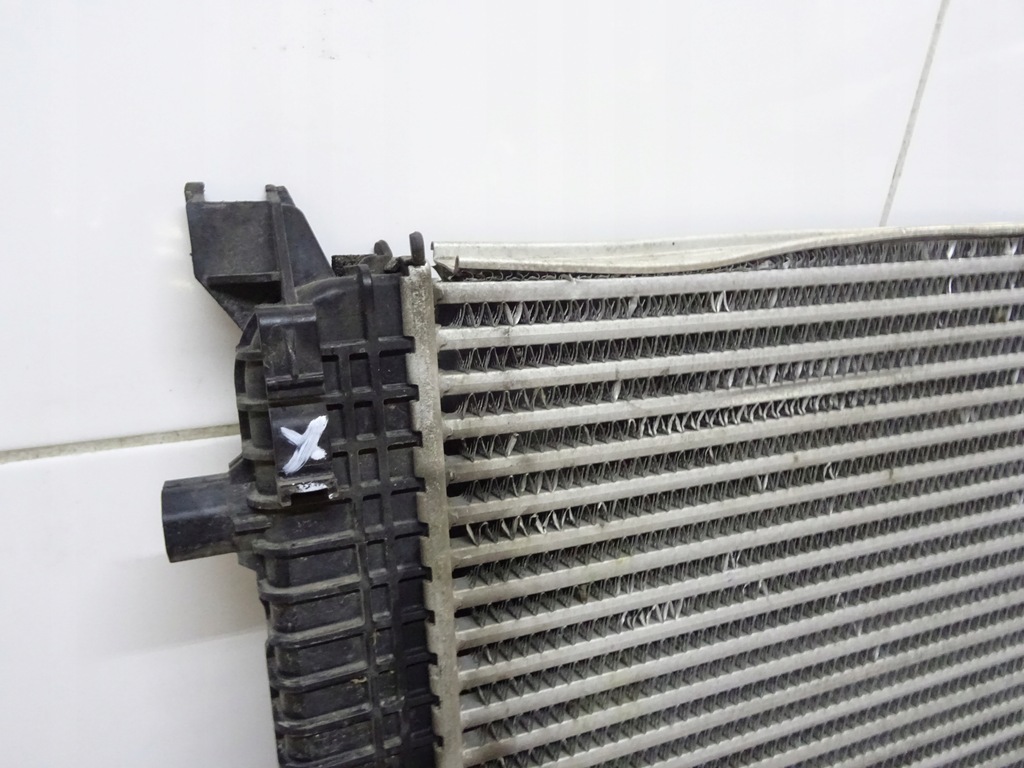 фото №15, Volkswagen audi радиатор интеркулер 5q0145803ad