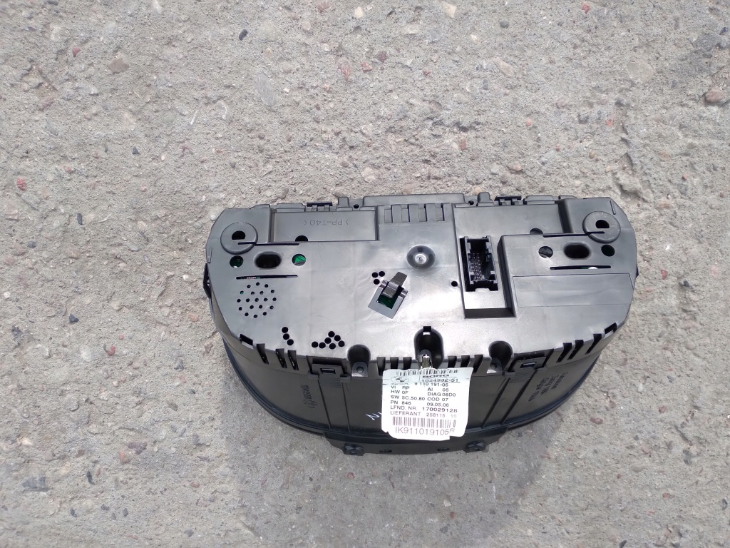 фото №7, Bmw e87 лічильник прилади 120i механічна коробка передач europa n46b20b