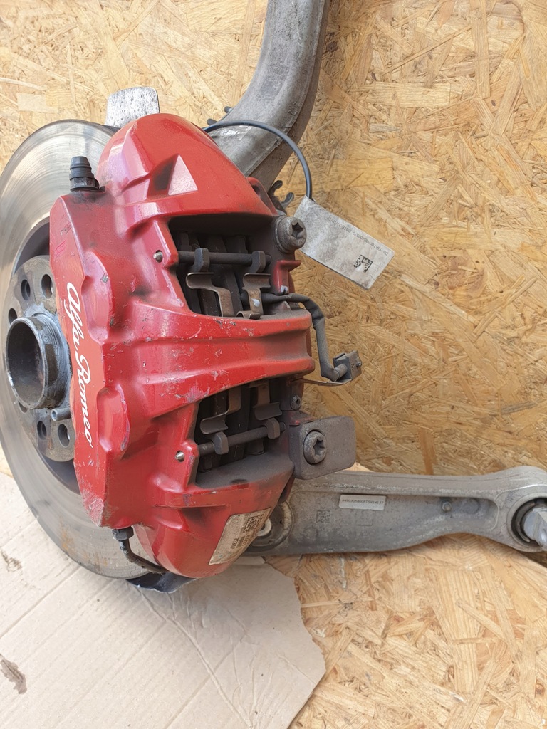 фото №4, Alfa romeo stelvio поворотный кулак левый перед 4x4