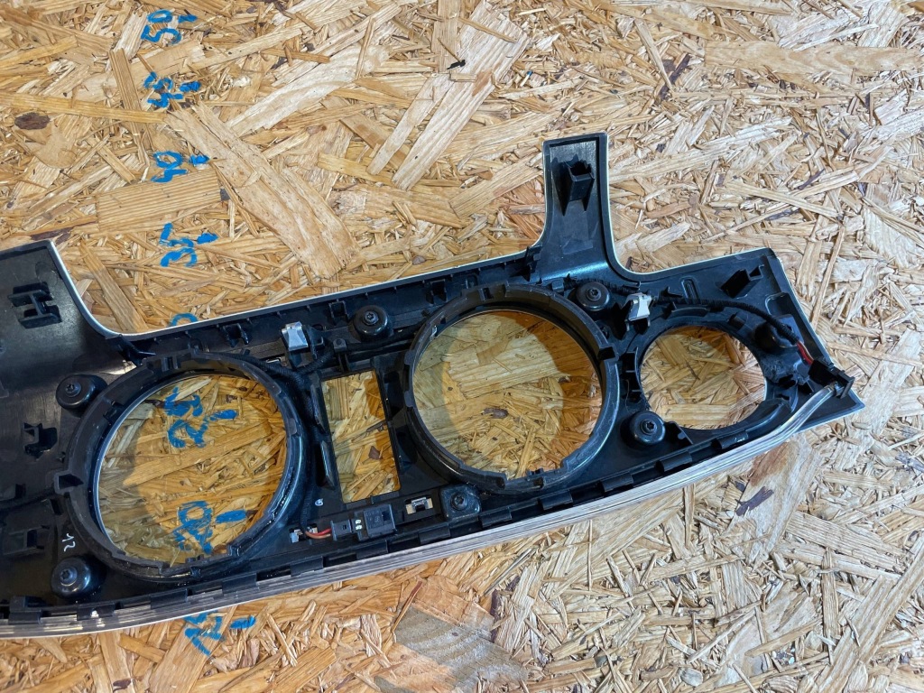 фото №6, Mercedes glk x204 w204 lift 12-15 рамка dekor консоли панели приборной панели