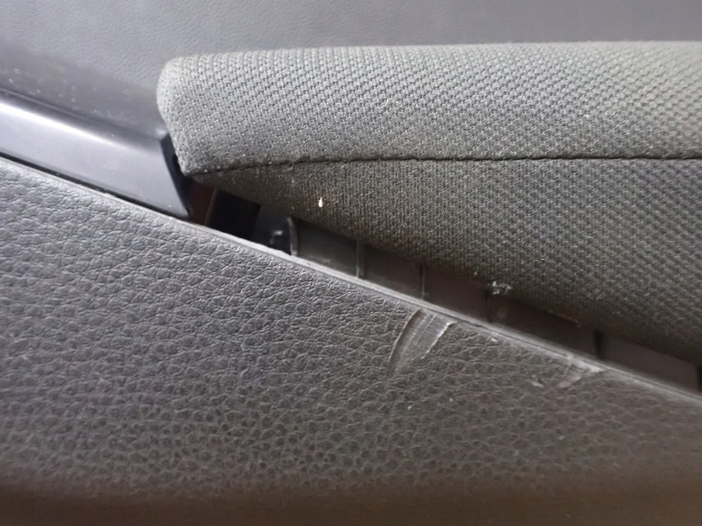 фото №8, Обшивка оббивка двері правий перед isuzu d-max iii 2021 6197