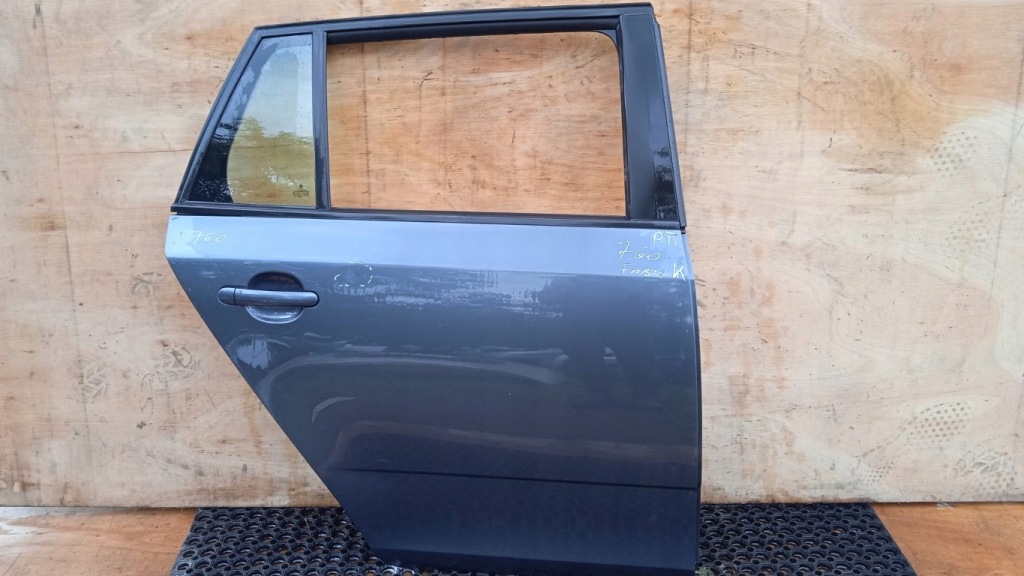 фото №1, Skoda fabia ii fl kombi дверь задняя правый lf8j