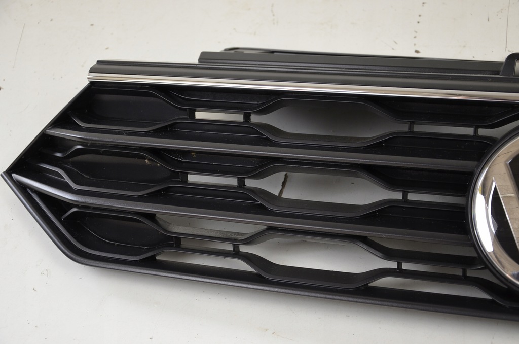 фото №4, Vw t-roc решётка радиатора решётка радиатора pod радар 2ga853651r