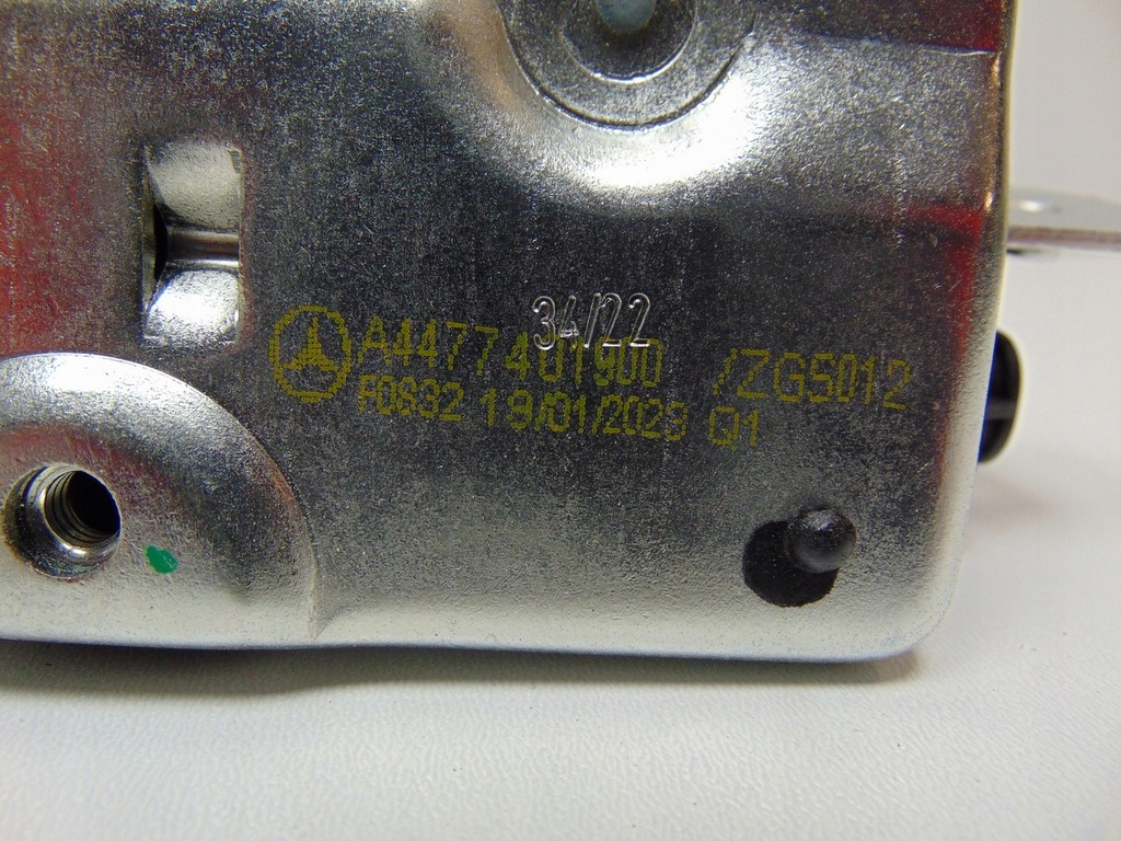 фото №12, Замок крышки багажника mercedes vito 447 a4477401900