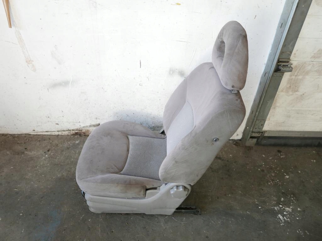 фото №6, Сиденье правый пассажира перед nissan almera tino 00-