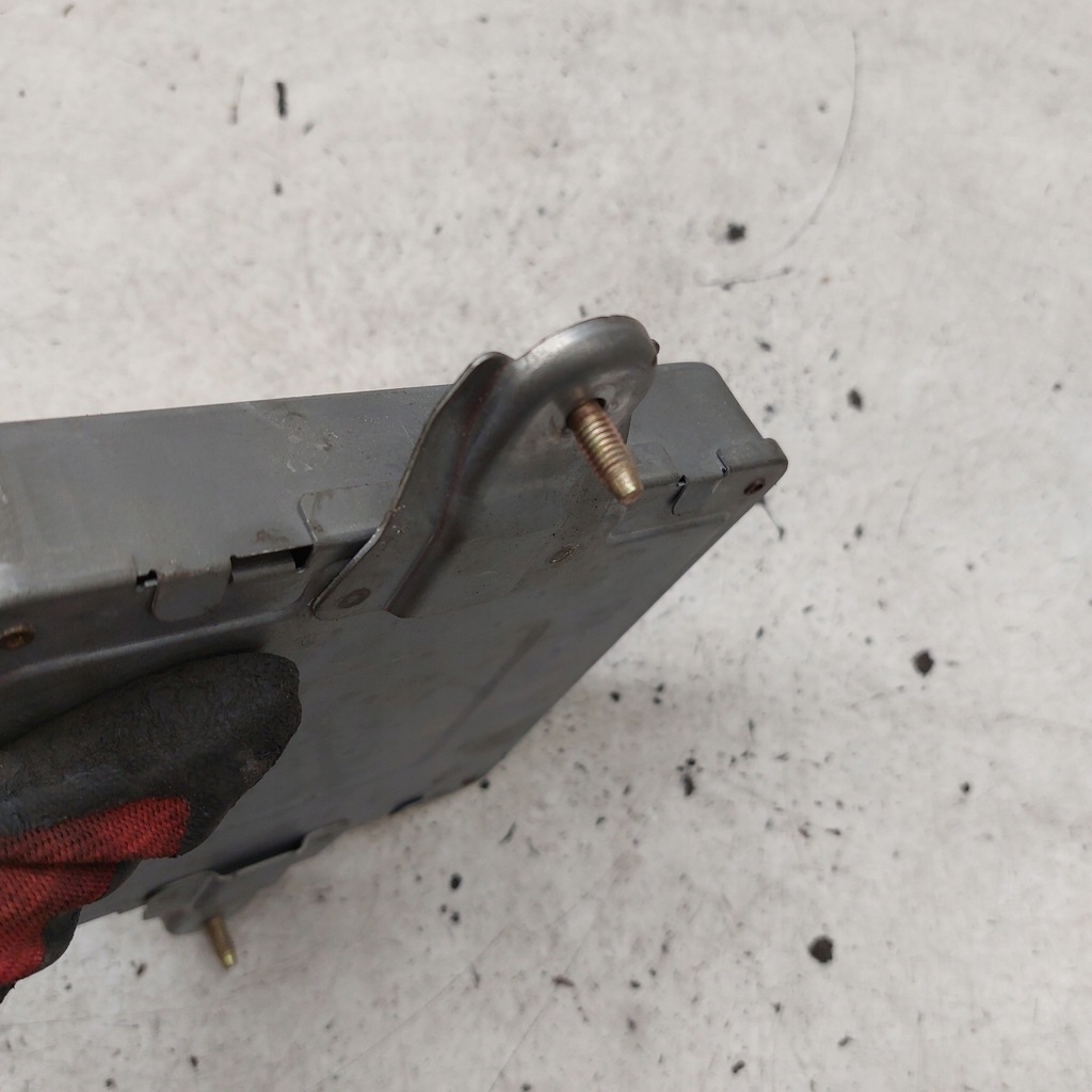 фото №12, Toyota prius ii 2 блок керування двигуна hv 89981-47130