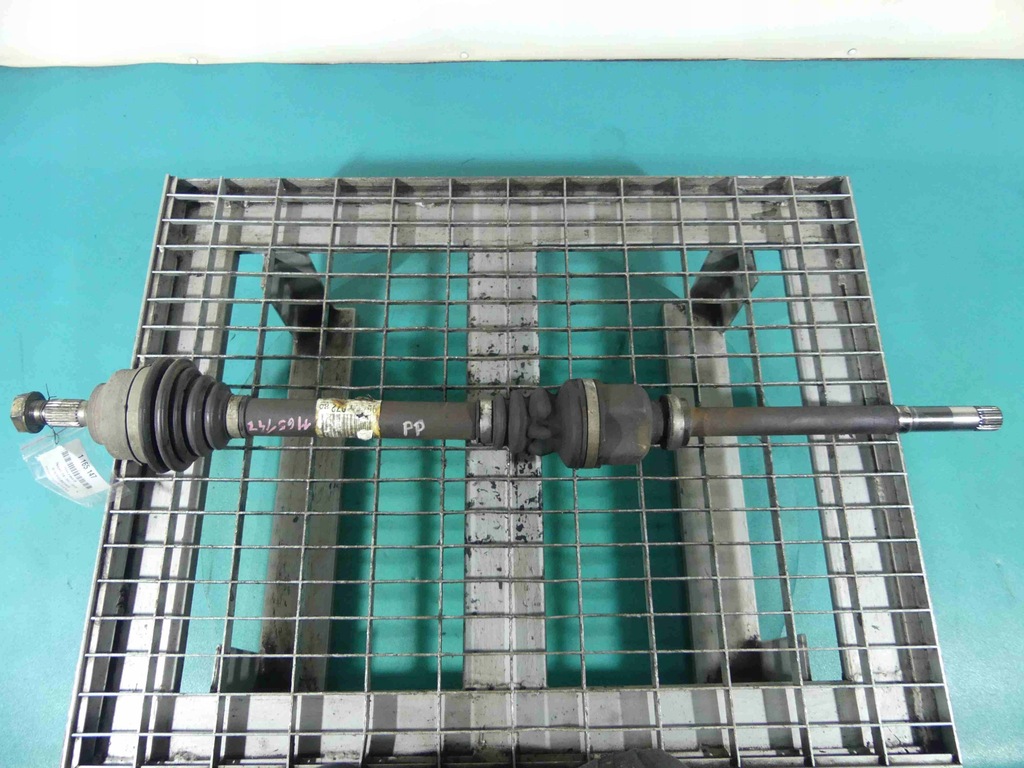 фото №1, Приводной вал правая peugeot 308 i 1.6 hdi 109km механическая коробка передач