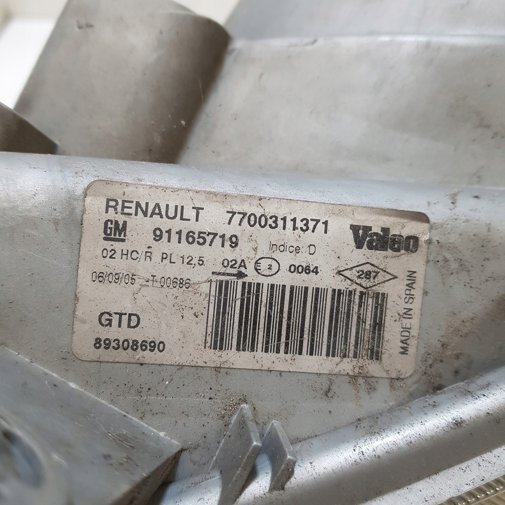 фото №4, Лампа левая передняя renault trafic valeo