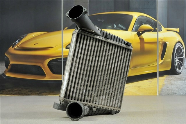 Купить Porsche 955 cayenne радиатор воздуха турбины, r