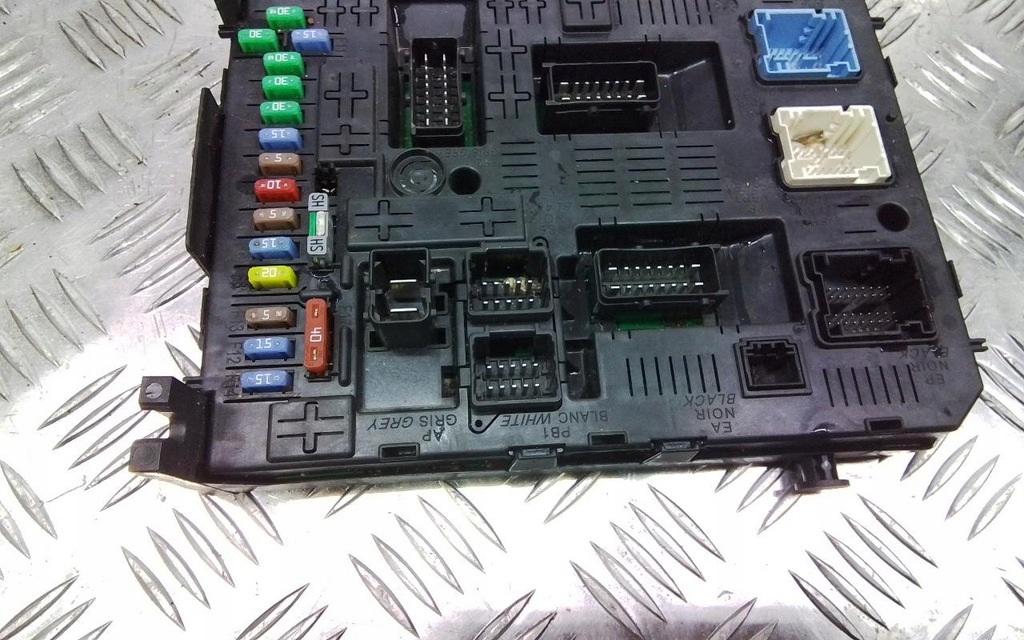 фото №4, Citroen c5 iii модуль bsi 967847698001